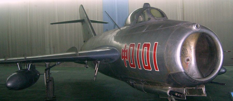 图9 歼5喷气式歼击机（1956年首飞，新中国第一种喷气式飞机）